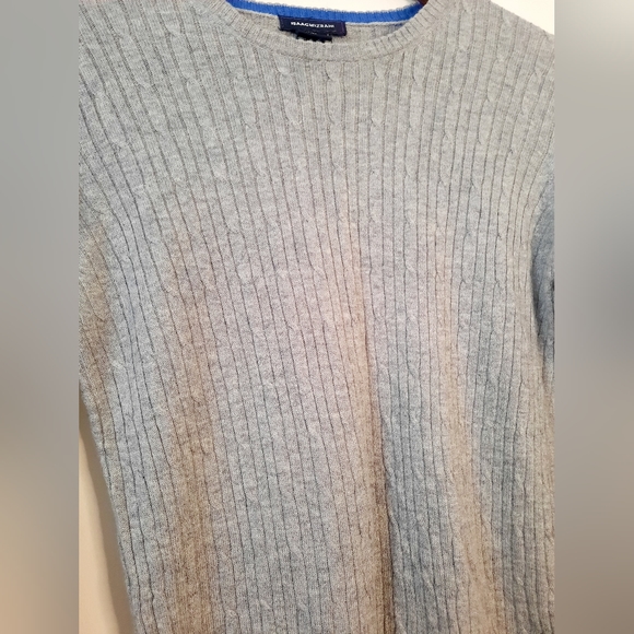 100% Cashmere Isaac Mizrahi Sweater - Picture 4 of 7